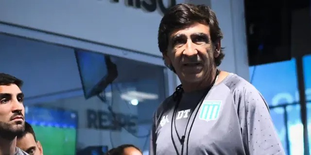 Racing arrancó el año sin caras nuevas . ¿Cuándo arranca?